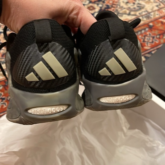 Adidas Anthony Edward’s low - Picture 3 of 6